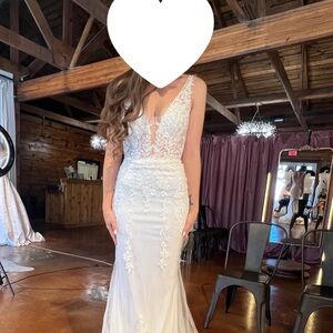 Elegant White Lace Wedding Dress